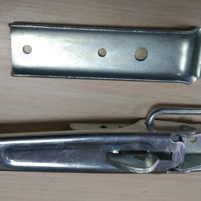 Бортовий замок MV-01 (336 x 37 мм)