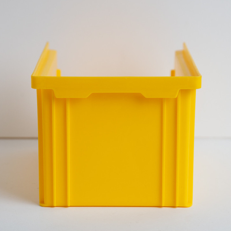 Ящик-контейнер 701 ПРЕМІУМ 230х145х125 мм жовтий для зберігання деталей