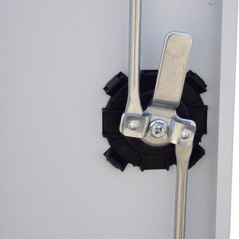 Шафа офісна металева