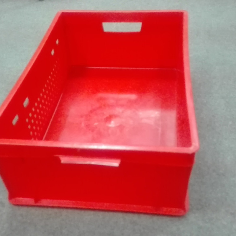 Ящик пластиковий 600х400х200 Є2 червоний перфорований