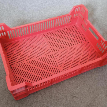 Ящик пластиковий 600*400*175/125 мм червоний (сорт 2)