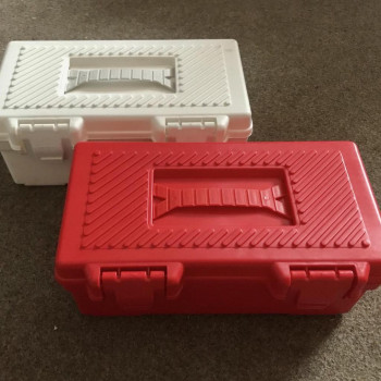 Пластиковий ящик для автомобільної аптечки 320*180*30 мм (різні кольори)