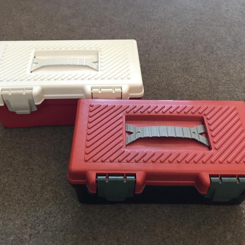 Пластиковий ящик для автомобільної аптечки 320*180*30 мм (різні кольори)