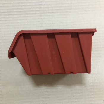 Ящик контейнер 160х100х85 мм 702 АЛЬТЕРНАТИВА  для зберігання метизів Червоний