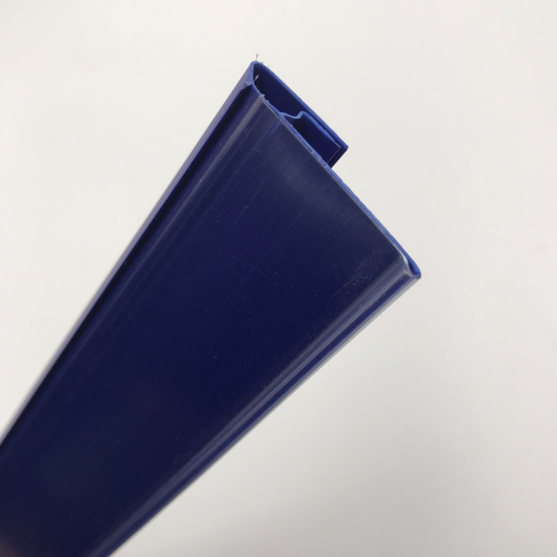 KE39 синій, 900 мм Цінникотримач  на кошики з металевих прутів