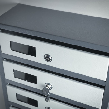 Скриня поштова багатосекційна на 4 квартири із задньою стінкою