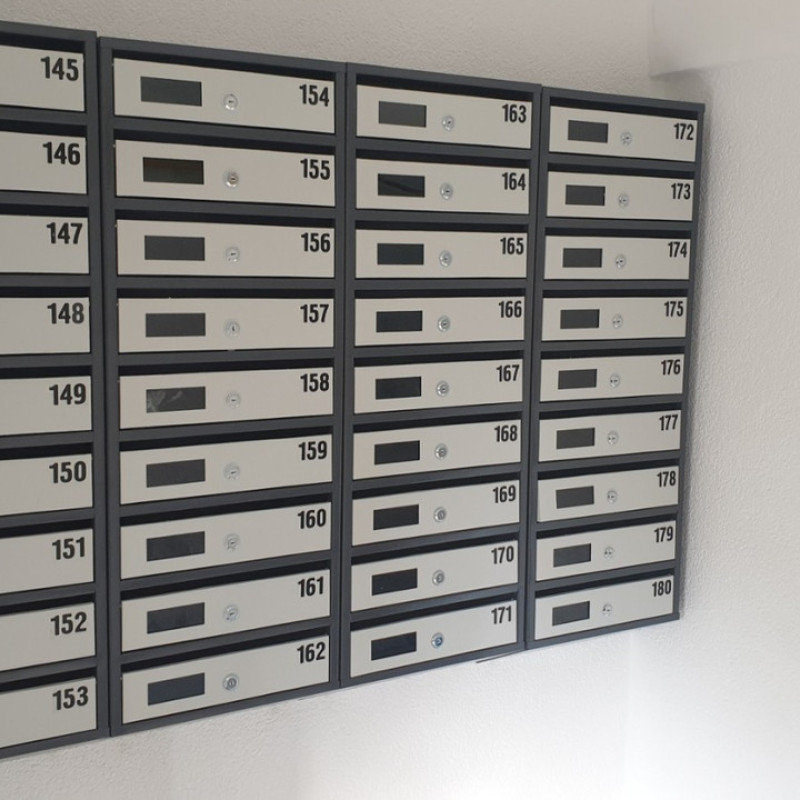 Скриня поштова на 10 квартир із задньою стінкою