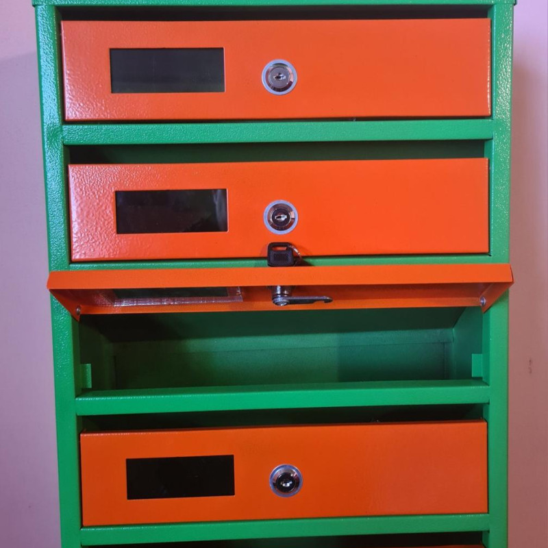 Скриньки поштові від 3 до 10 квартир із задньою стінкою багатосекційні