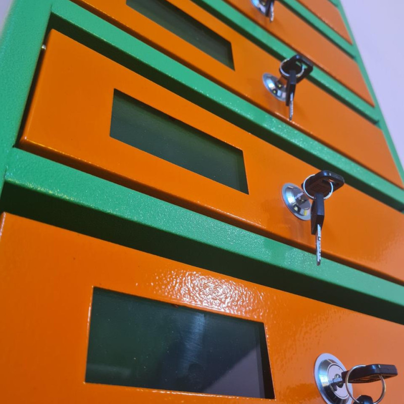 Скриньки поштові від 3 до 10 квартир із задньою стінкою багатосекційні